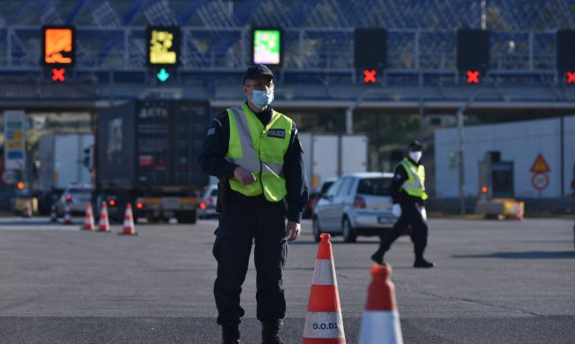 Κορονοϊός: Έτσι θα κερδηθεί το στοίχημα του Πάσχα - Ανησυχία για τις μεταλλάξεις (vid)