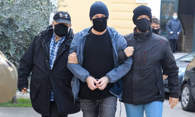 Υπόθεση Λιγνάδη: Ένα από τα θύματα απαντά «Γιατί τώρα» - Το ακλόνητο κατηγορητήριο και οι ανατροπές