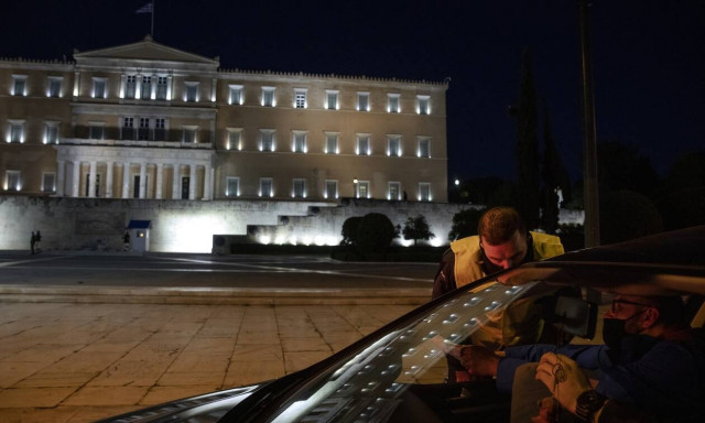 Lockdown στην Αττική: Πότε θα έρθει η αποκλιμάκωση - Οι εισηγήσεις των ειδικών