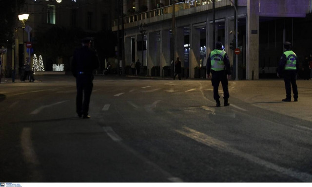 Καθηγητής Καλομενίδης: Το τρίτο κύμα «χτυπά» την Αττική - Η κατάσταση θα επιδεινωθεί 