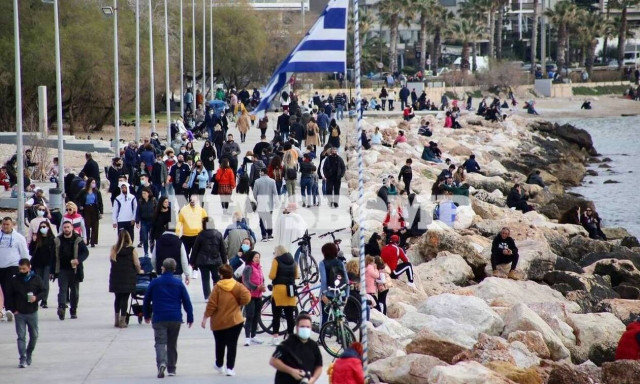 Βασιλακόπουλος στο Newsbomb.gr: «Θα δούμε αύξηση κρουσμάτων - Τα μέτρα δεν τηρούνται από κανέναν»