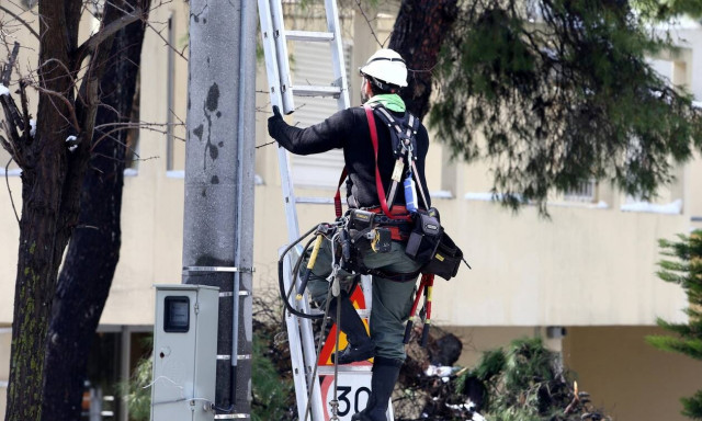 Ρεπορτάζ Newsbomb.gr: Ο ΔΕΔΔΗΕ θα πληρώσει τα τηλεφωνήματα στο 11500 κατά την κακοκαιρία «Μήδεια»