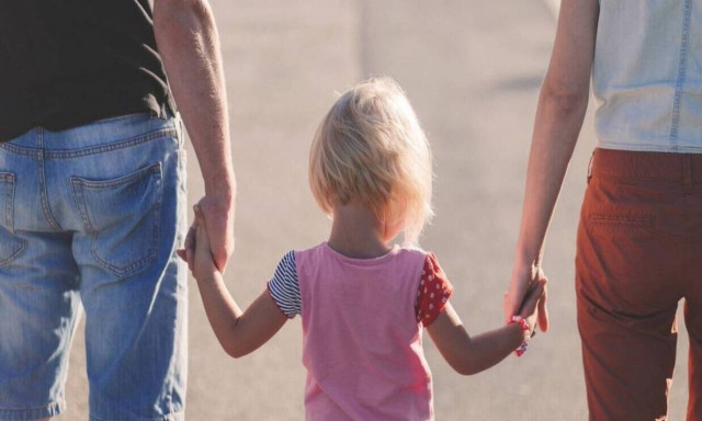 Συνεπιμέλεια: Επιστολή των Ενεργών Μπαμπάδων στον Πρωθυπουργό - «Προστατέψτε τα παιδιά»