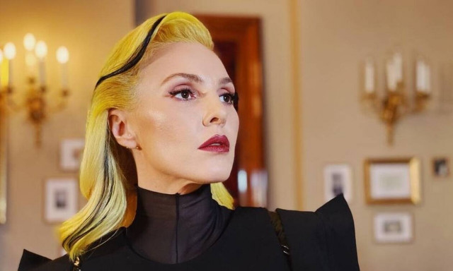 Στο νοσοκομείο η Τάμτα - Φωτογραφίες από το χειρουργικό κρεβάτι