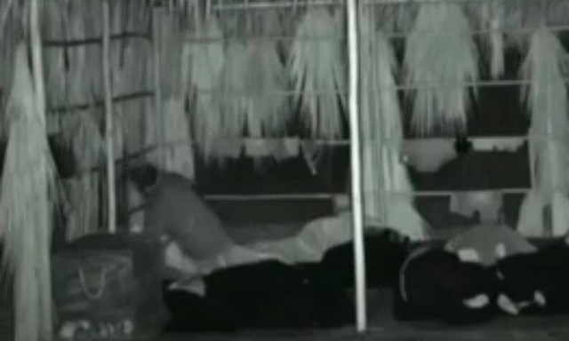 Survivor: «Κλάμα» με την τούμπα του Τριαντάφυλλου μέσα στη νύχτα – Βιαζόταν να πάει τουαλέτα!