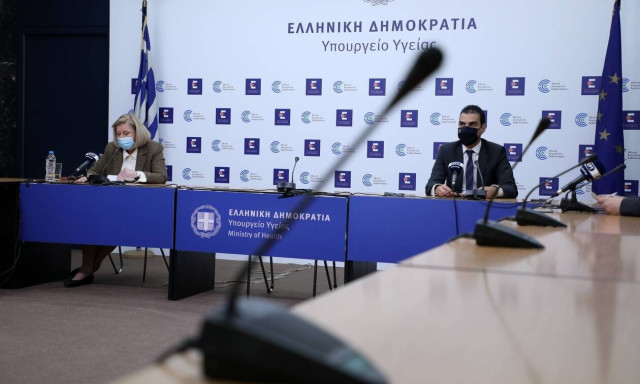 Vaccinations in Greece to reach 1 million this week, says health official Themistokleous