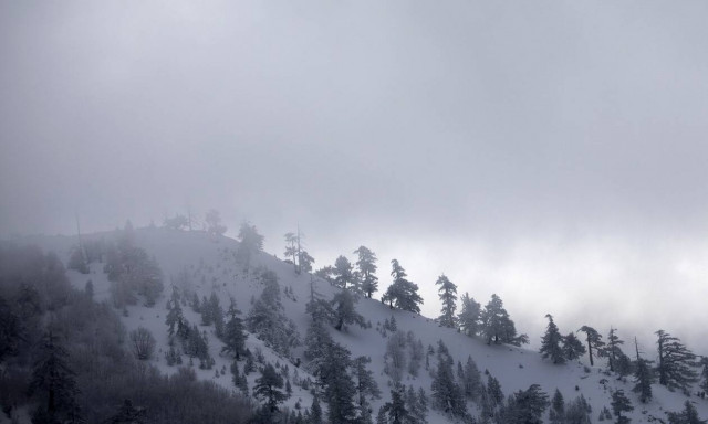 Kαιρός - Ο χειμώνας είναι εδώ: Επιστρέφουν τα χιόνια και οι βροχές - H θερμοκρασία σε πτώση