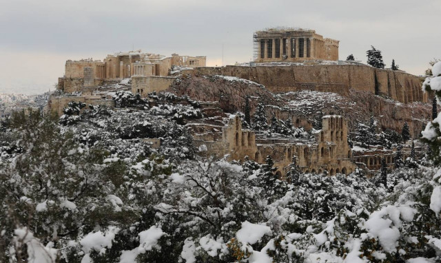 Καιρός: Άνοιξη πριν τη βαρυχειμωνιά - Πότε έρχεται το νέο «κύμα» κακοκαιρίας 