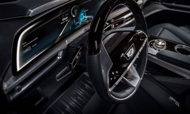 Μασάζ για τις… πατούσες ετοιμάζει στα αυτοκίνητά της η GM