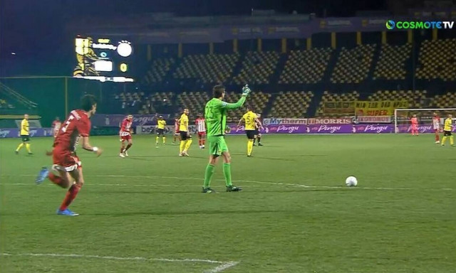 Ολυμπιακός: Το γκολ που θα γίνει viral – Η... έμπνευση της χρονιάς έδωσε την πρόκριση! (video)