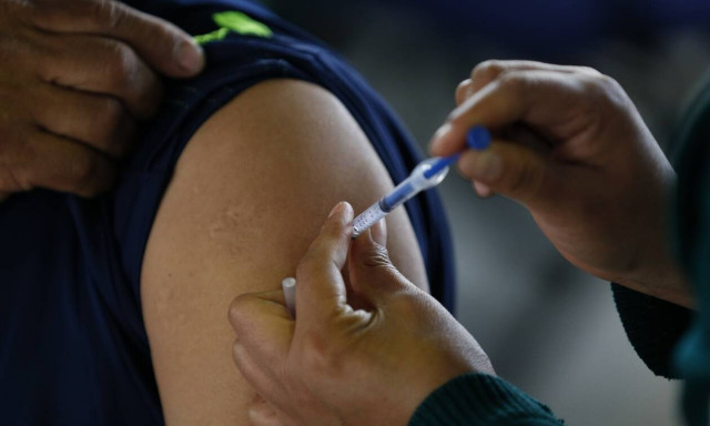 EE: Προς έγκριση το ρωσικό εμβόλιο Sputnik V 