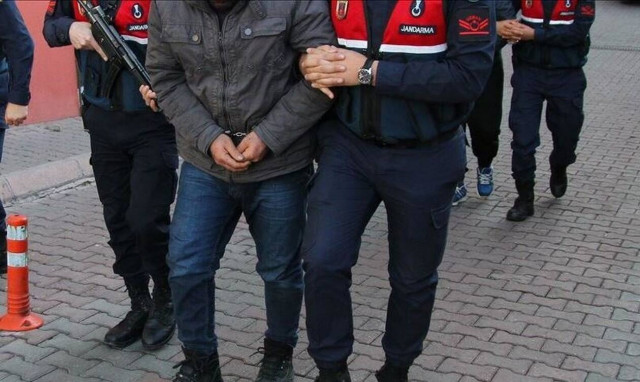 Άγρια δολοφονία: Πατέρας σκότωσε με 20 σφαίρες την κόρη του