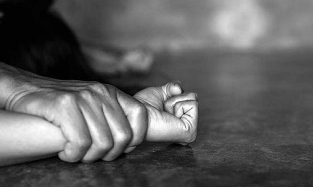 Αδιανόητο: 45χρονος Γερμανός φόρεσε μάσκα λύκου και βίασε 11χρονη σε δάσος