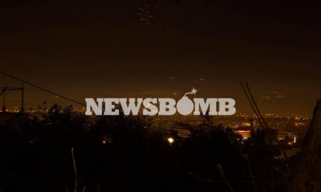 Τσικνοπέμπτη: «Θολωμένη» η ατμόσφαιρα το βράδυ στην Αθήνα – Το φαινόμενο εξηγεί ο καθηγητής Ζερεφός