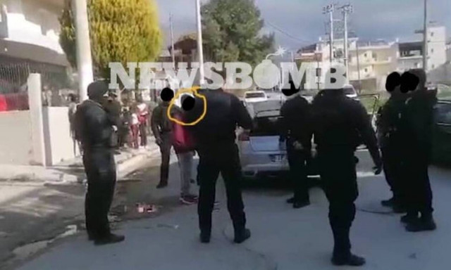 Έφοδος της ΕΛ.ΑΣ. σε σπίτι «μπουκαδόρων»: Λήστεψαν μητέρα μπροστά στο μωρό της (pics+vid)