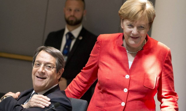 Ο Αναστασιάδης ζήτησε από τη Μέρκελ να μεσολαβήσει για να σταματήσουν οι προκλήσεις από την Τουρκία