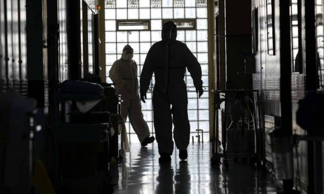 Κορoνοϊός - «Βόμβα»  Καπραβέλου: «Φόβος και τρόμος μας είναι οι μεταλλάξεις» 