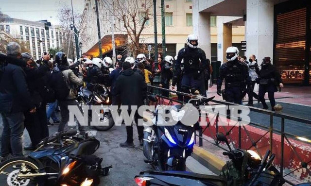 Police detains 29 during Saturday rally by supporters of convicted terrorist Dimitris Koufodinas