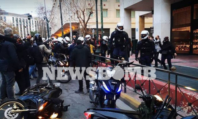 ΤΩΡΑ: Επεισόδια στο κέντρο της Αθήνας