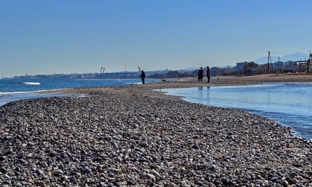 Σεισμός, τσουνάμι και… εξωγήινοι: Γιατί υποχωρεί η στάθμη της θάλασσας στην Κρήτη