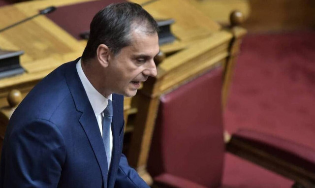 Θεοχάρης στο CNN: «Το πιστοποιητικό εμβολιασμού αποτελεί το επιστροφής στις μετακινήσεις»