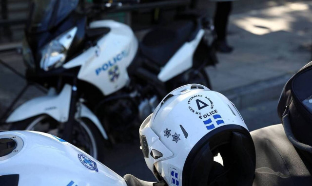 Τα «φάουλ» της ΕΛ.ΑΣ. στην πλατεία της Νέας Σμύρνης