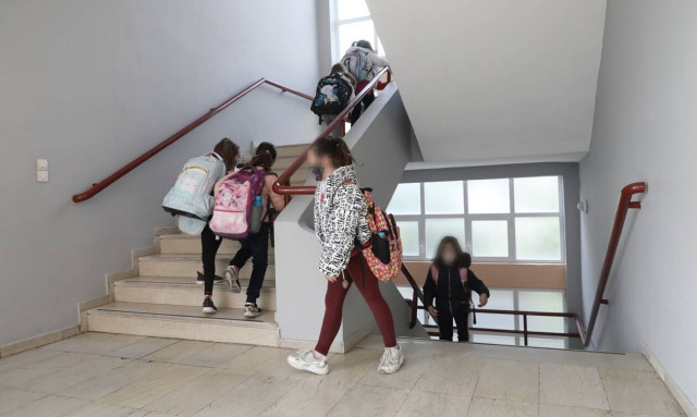 Σχολεία – Πελώνη : Στόχος να ανοίξουν Γυμνάσια – Λύκεια μέσα στον Μάρτιο