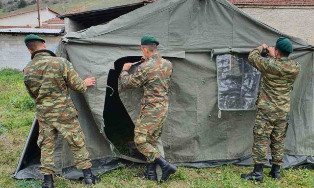 Σεισμός Ελασσόνα: Στο πλευρό των κατοίκων οι Ένοπλες Δυνάμεις