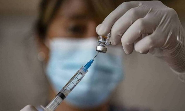 ΗΠΑ - Κορονοϊός: Ξεκινά ο εμβολιασμός για τους 60 και άνω	