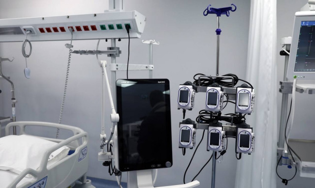 Κορονοϊός – Καπραβέλος στο Newsbomb.gr: Αν «φουντώσει» η Αθήνα δεν μας φτάνουν ούτε 1.000 κλίνες ΜΕΘ