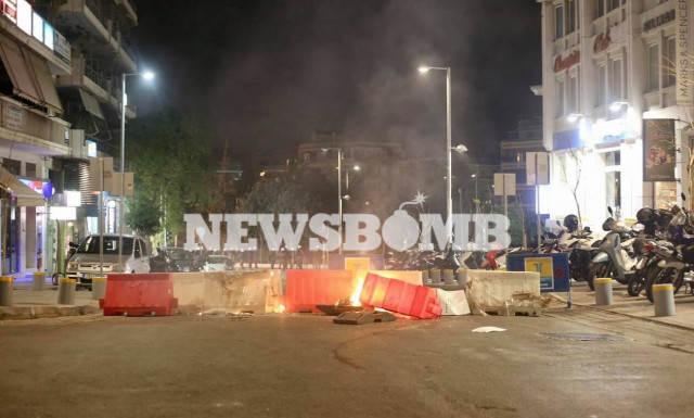 Νέα Σμύρνη: Κουκουλοφόροι επιτέθηκαν σε δημοσιογράφους