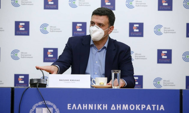 Κικίλιας: Η Αττική πιέζεται, η χώρα πιέζεται- Καθημερινά οι εισαγωγές γεμίζουν σχεδόν ένα νοσοκομείο
