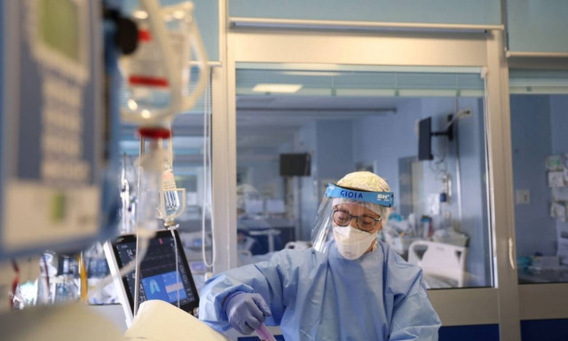 Κορονοϊός: Η σοβαρή λοίμωξη συσχετίζεται με 4 παθήσεις – Ποιες είναι αυτές 