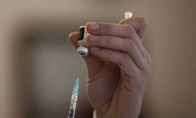 Παπαευαγγέλου: Κανονικά η χορήγηση του εμβολίου της AstraZeneca-Τι είπε για το περιστατικό θρόμβωσης