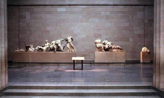 Μπόρις Τζόνσον για τα Γλυπτά του Παρθενώνα: Αποκτήθηκαν νόμιμα από τον Έλγιν