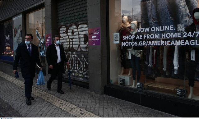 Τζανάκης στο Newsbomb.gr: Ίσως και 3.000 κρούσματα την Τρίτη - Χρειαζόμαστε νέο μείγμα μέτρων 