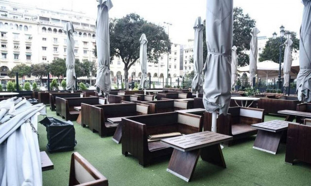 Κορονοϊός - Δερμιτζάκης: Να ανοίξουν υπό όρους λιανεμπόριο και εστίαση