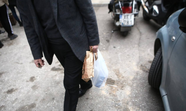 Καθαρά Δευτέρα: Ποια μαγαζιά θα λειτουργήσουν και τι ισχύει για τις μετακινήσεις των πολιτών