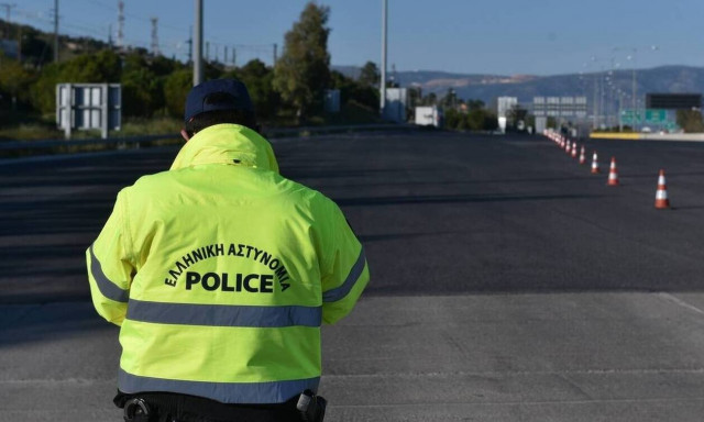 Πάσχα εν μέσω κορονοϊού: Αισιοδοξία, αλλά και ανησυχία - Πώς θα το γιορτάσουμε;