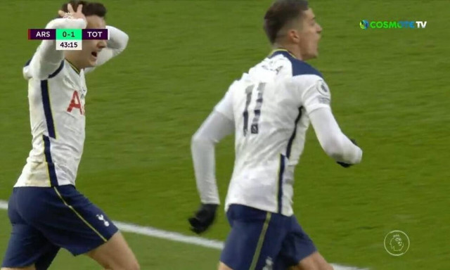 Premier League: Το γκολ της χρονιάς στο Άρσεναλ- Τότεναμ – Σκόραρε με ραμπόνα (videos)