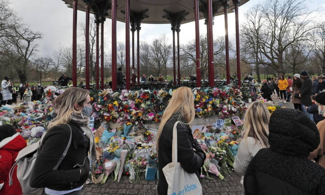 Βρετανία: «Ιδιαίτερα ανήσυχος» ο Τζόνσον από τις εικόνες αστυνομικής βίας