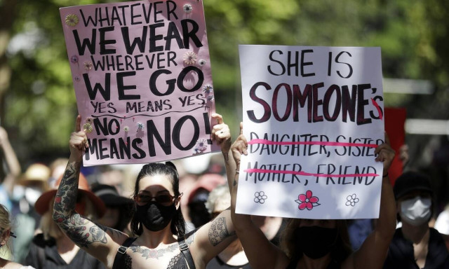 Aυστραλία - Πορεία για τη δικαιοσύνη : Χιλιάδες στους δρόμους κατά της σεξουαλικής κακοποίησης