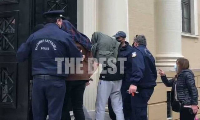 Πάτρα: Ελεύθεροι οι 4 για το κορονοπάρτι με τα 98 άτομα - Στο αυτόφωρο την Τετάρτη