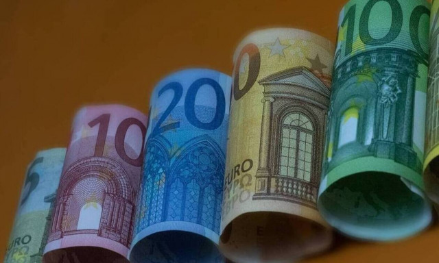 «Βρέχει» λεφτά την Παρασκευή - Ποιοι πάνε ταμείο