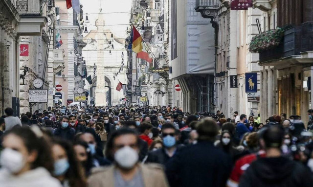 Κορoνοϊός - Ιταλία: Πάνω από 15.000 τα νέα κρούσματα - 354 νέοι θάνατοι 