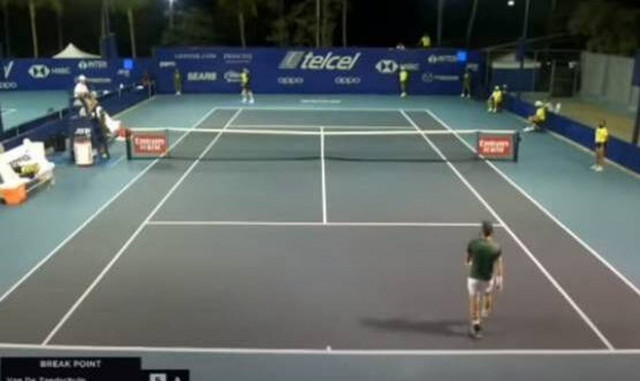 Τένις: Εκτός εαυτού! - Πέταξε τη ρακέτα κι εγκατέλειψε το ματς (video)