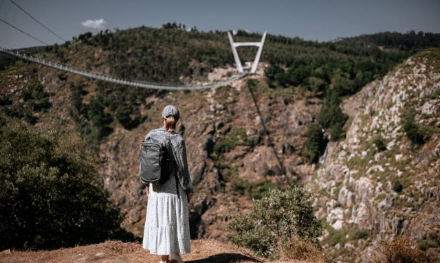 Οι νέοι ταξιδιώτες επιλέγουν τα «πράσινα» ταξίδια και τον βιώσιμο τουρισμό για το 2021 