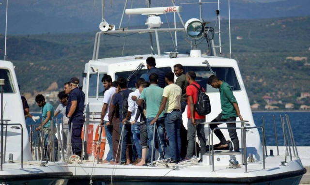 Μυτιλήνη: Αναχώρησε πτήση για τη Γερμανία με 147 πρόσφυγες