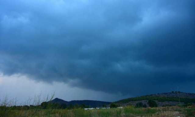 Καιρός τώρα: Με συννεφιά η Πέμπτη - Βροχές σε αρκετές περιοχές (pics)
