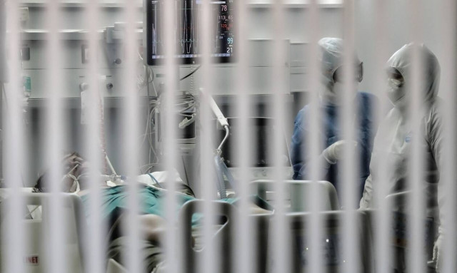 Κορονοϊός: ΠΟΕΔΗΝ – Υπερπληρότητα στις ΜΕΘ της Αττικής, ζορίζει η κατάσταση σε Θεσσαλονίκη - Αχαΐα